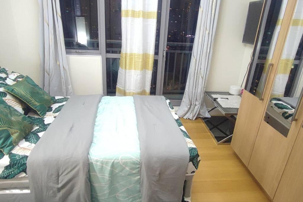Aveline Suites Elite Rockwell View Acqua Private Residences Near Rockwell Makati Manila Exterior foto